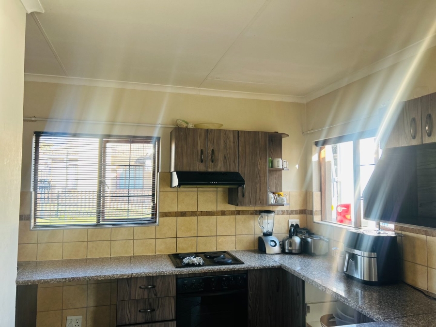 3 Bedroom Property for Sale in Hillside Free State